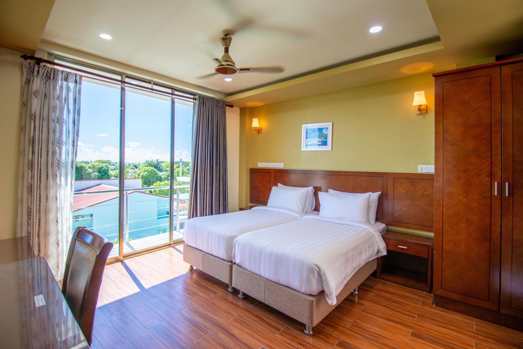 Blue Wave Hotel Maldives- Same Sea, Same Sand Same Sun Like Resorts Kudahuvadhoo Εξωτερικό φωτογραφία